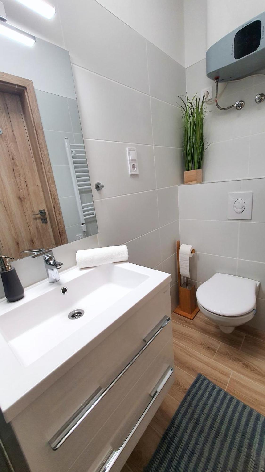 Margaret Apartment Next To The Lukacs Spa With Panorama Danube Будапеща Екстериор снимка