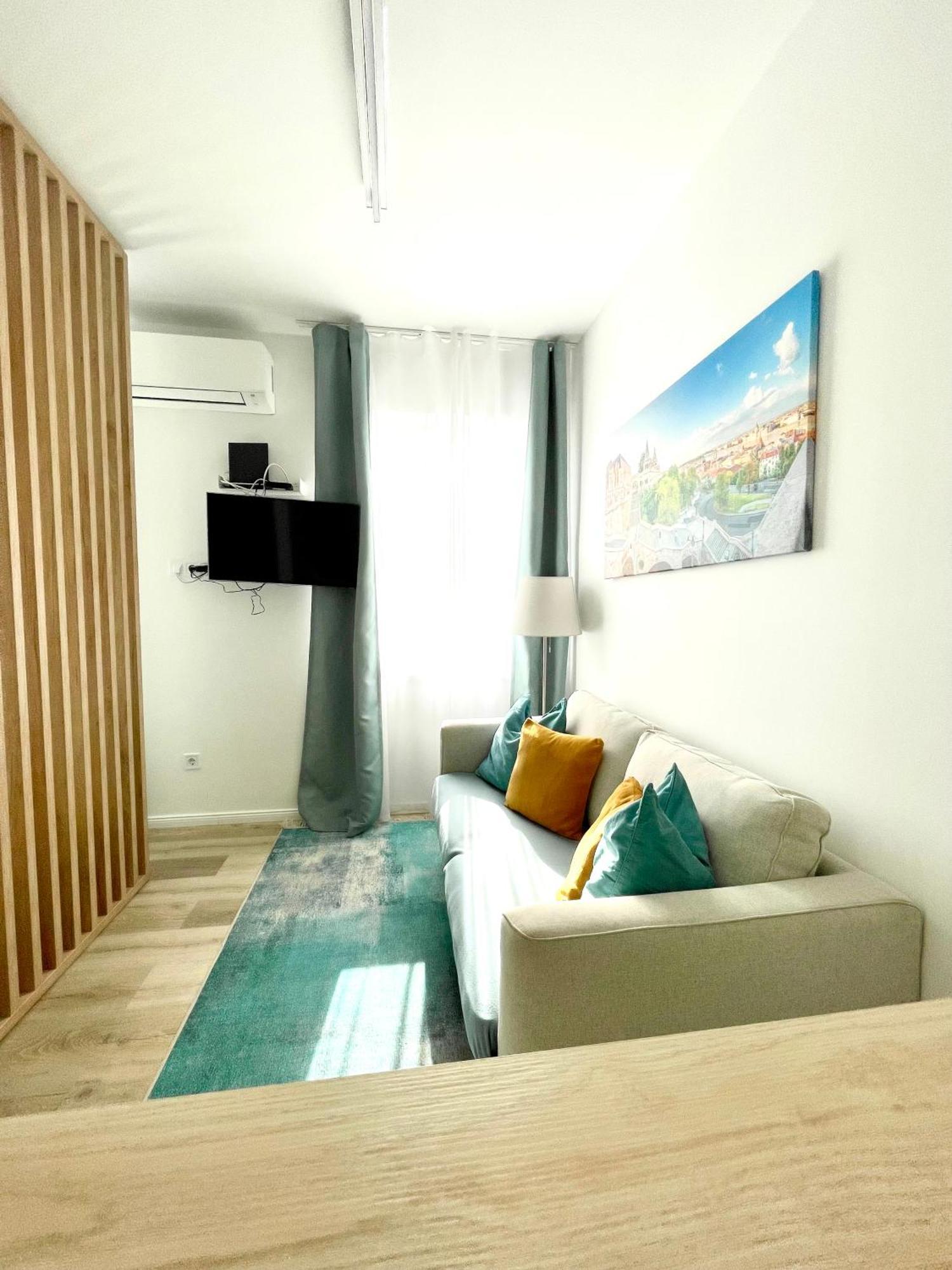 Margaret Apartment Next To The Lukacs Spa With Panorama Danube Будапеща Екстериор снимка