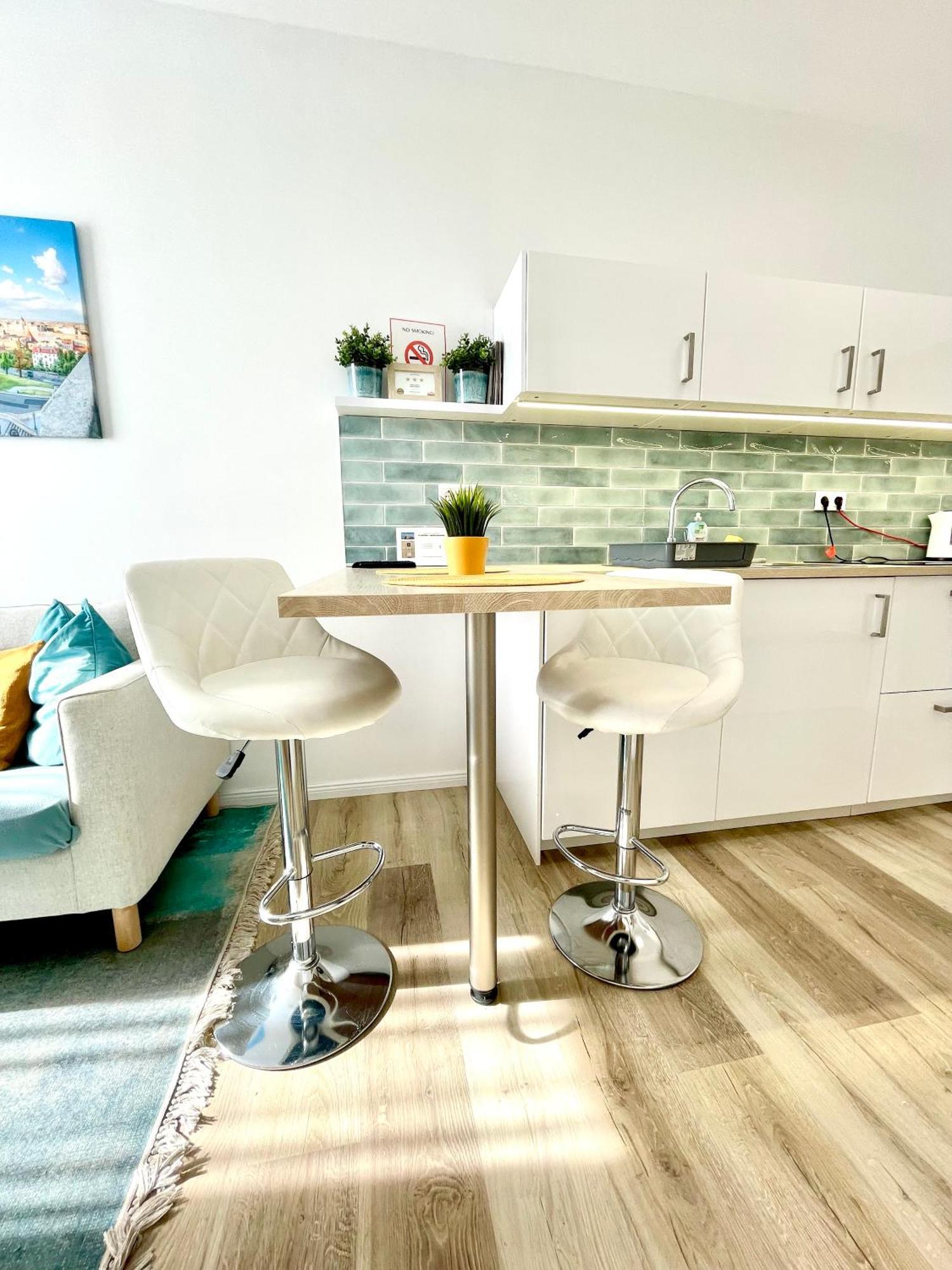 Margaret Apartment Next To The Lukacs Spa With Panorama Danube Будапеща Екстериор снимка